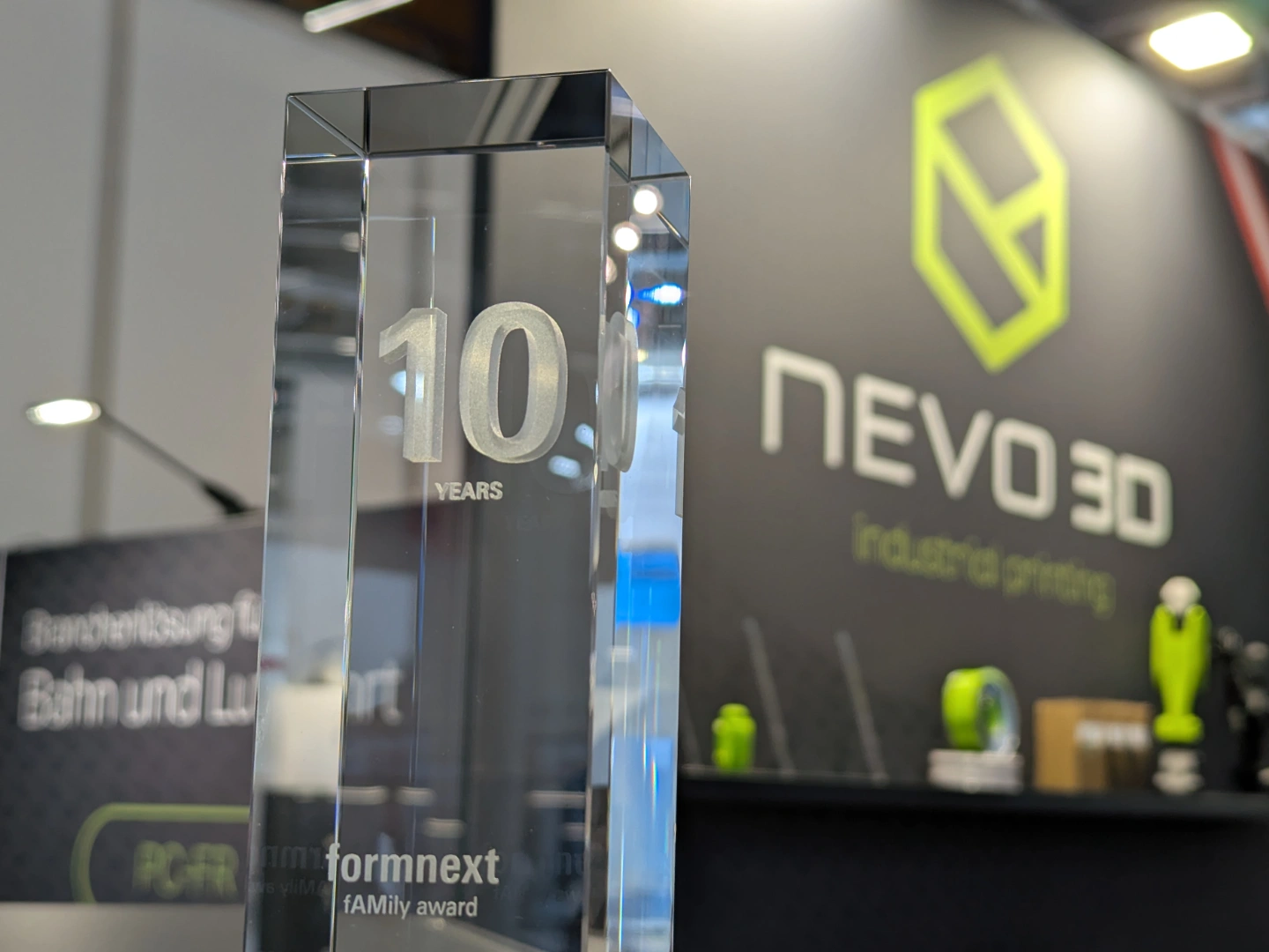 Wir haben den 10 Years fAMily Award von der Formnext erhalten - NEVO3D
