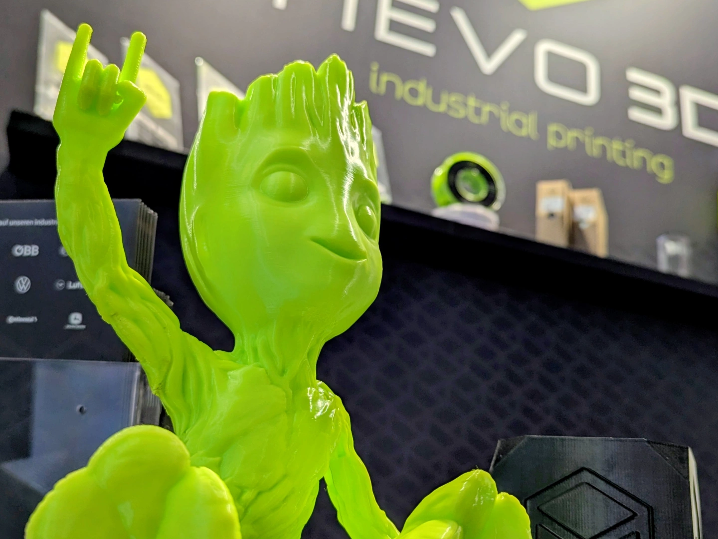 Unser Messemaskotchen Groot wurde jeden Tag live 3D-gedruckt - und das in Top-Qualität auf unserem neuen Industrie-Drucker N200 - NEVO3D